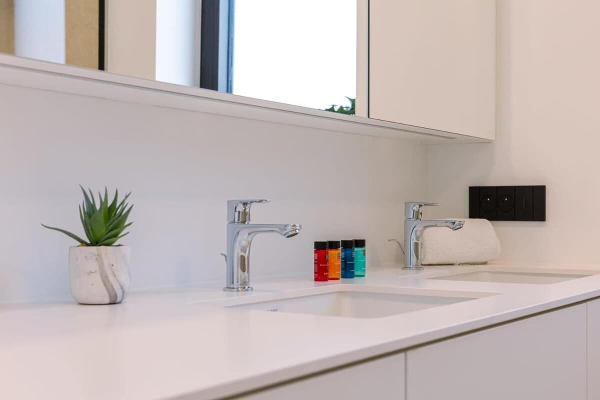 New, Luxurious And Modern Apartment With Private Parking Koksijde Εξωτερικό φωτογραφία