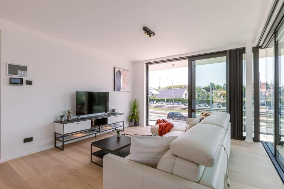 New, Luxurious And Modern Apartment With Private Parking Koksijde Εξωτερικό φωτογραφία