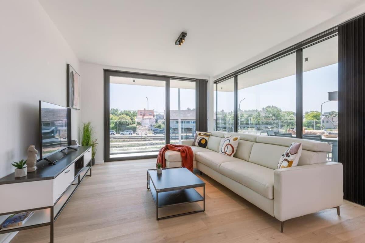 New, Luxurious And Modern Apartment With Private Parking Koksijde Εξωτερικό φωτογραφία